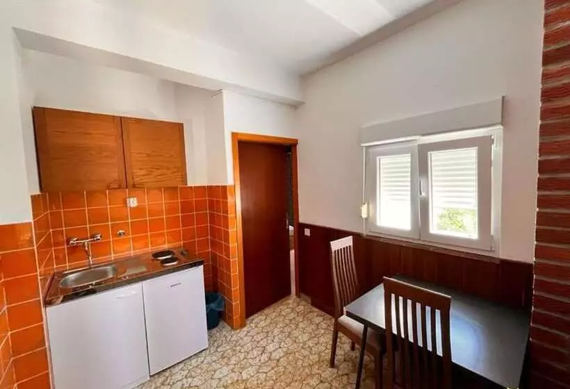 هتل Pansion Tony Pag