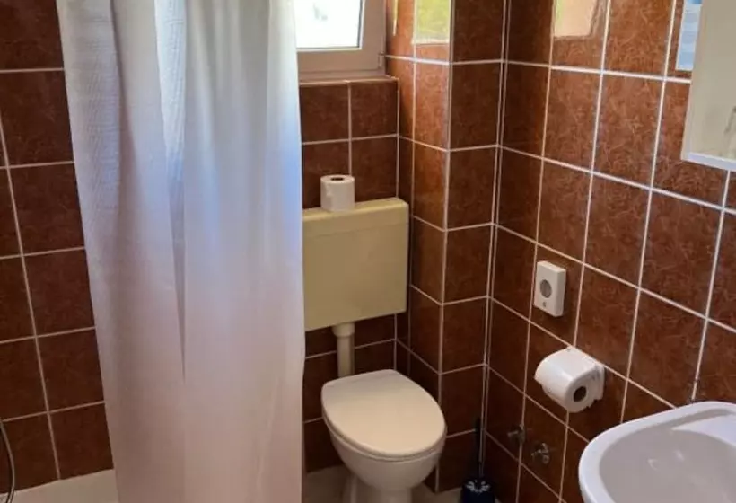 هتل Pansion Tony Pag