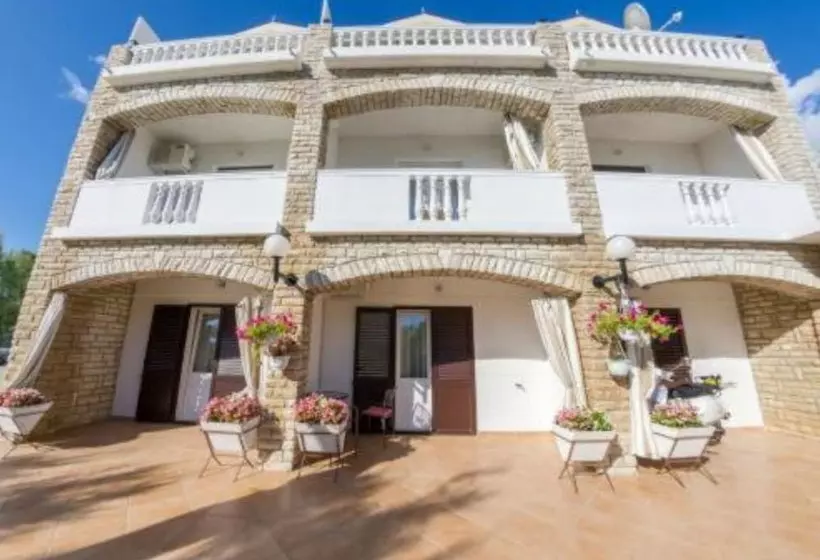 هتل Pansion Tony Pag