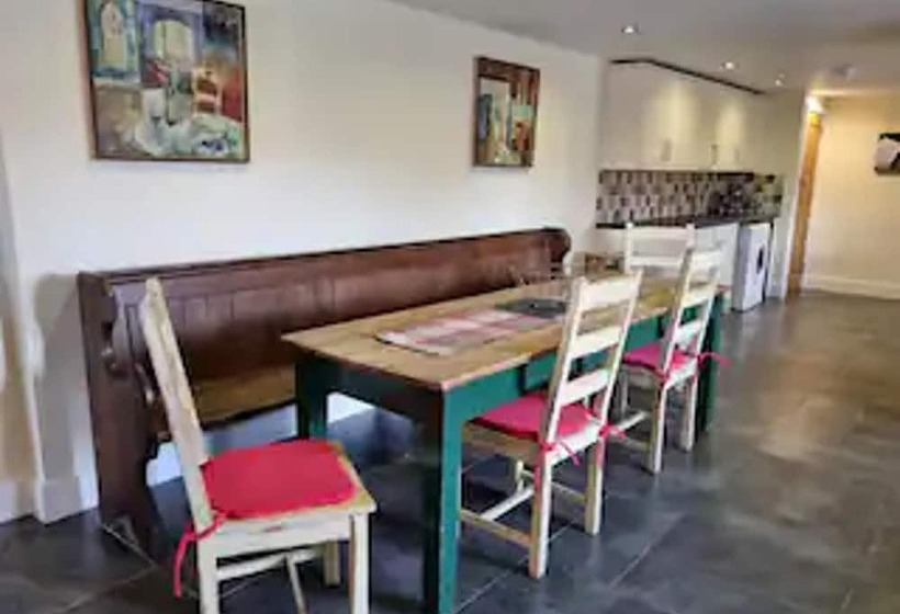 乡村酒店  Cosy Countryside Barn Retreat In Corwen