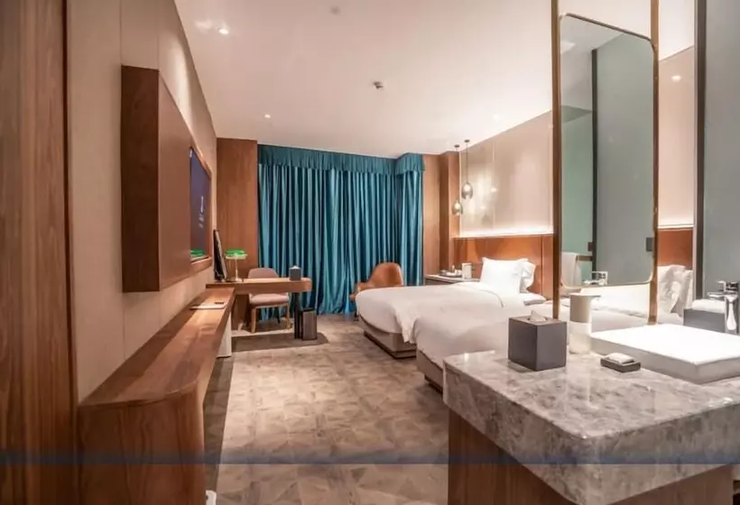 هتل Shanghai Jiusi