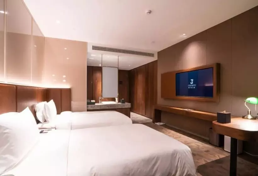 هتل Shanghai Jiusi