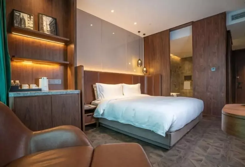 هتل Shanghai Jiusi
