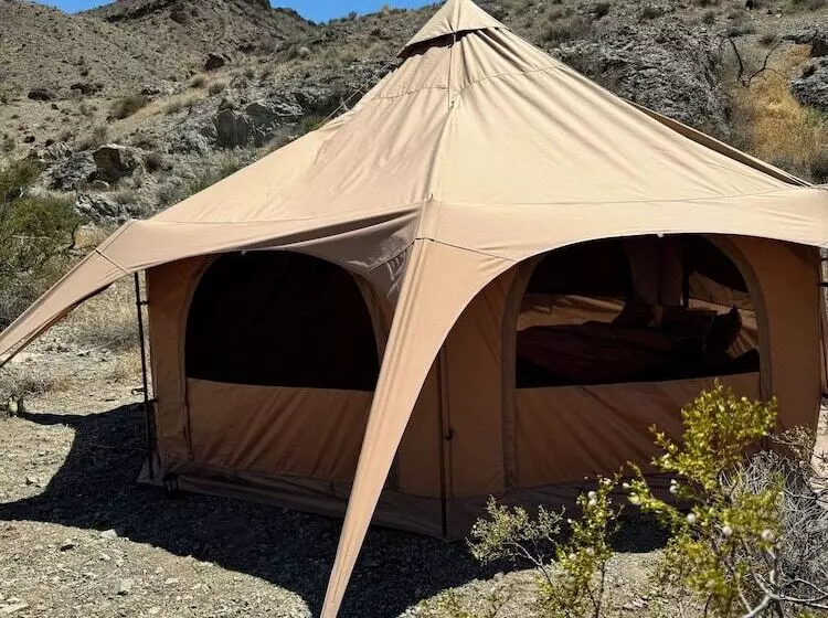 Hotelli Vegas Glamping