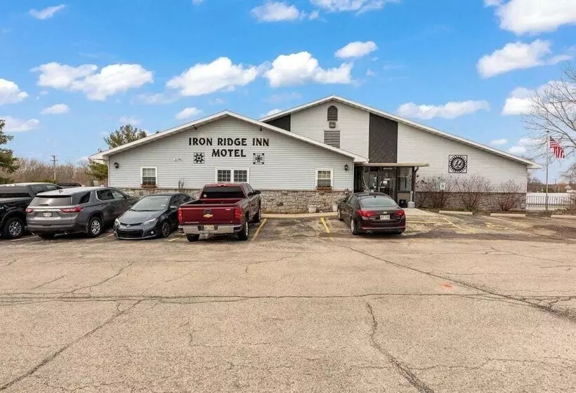 Iron Ridge Inn Motel