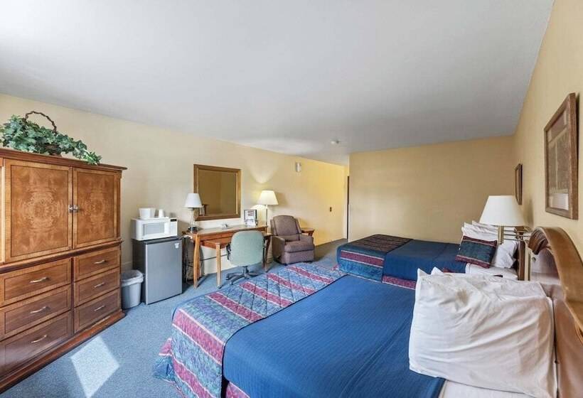 Iron Ridge Inn Motel