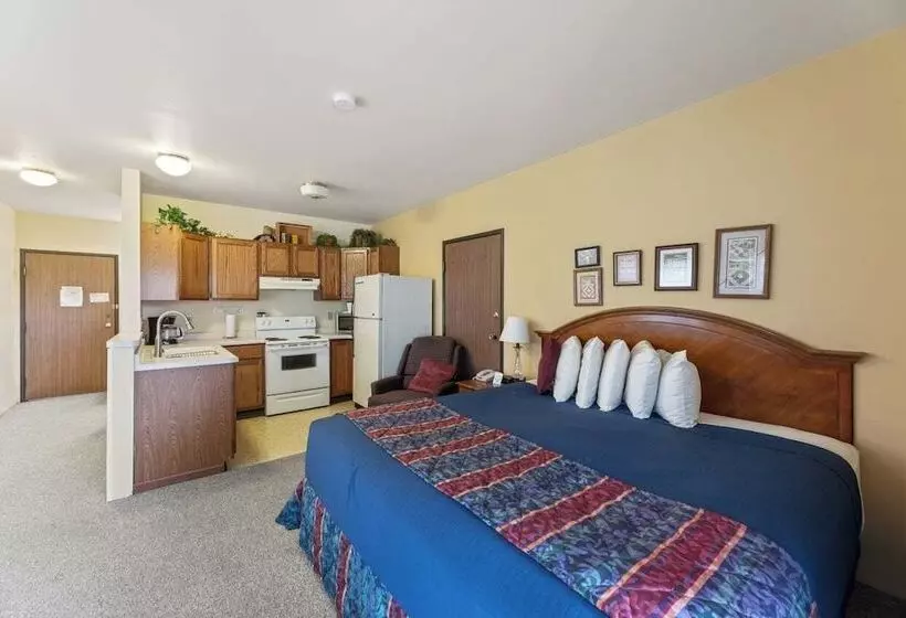 Iron Ridge Inn Motel