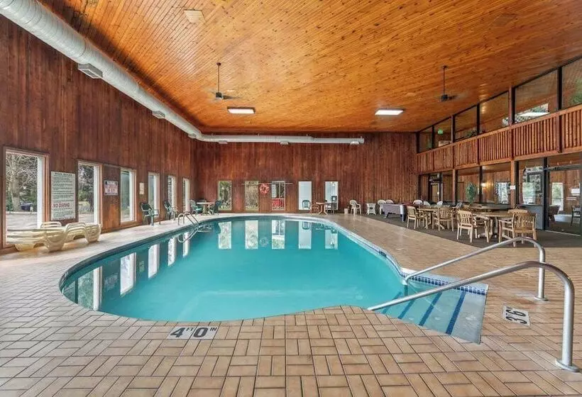 Iron Ridge Inn Motel