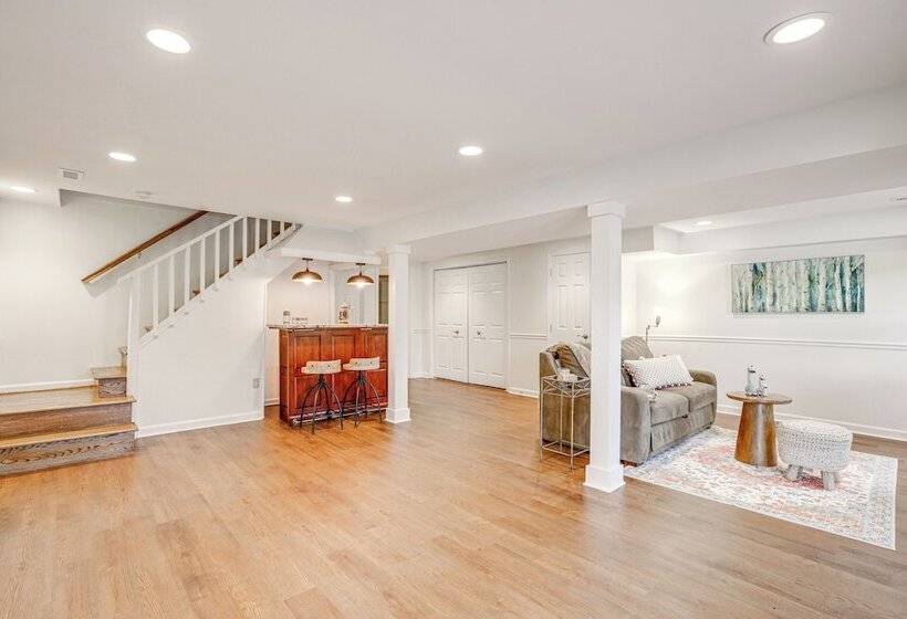 Lakefront Lusby Home W/ Fire Pit: 3 Mi To Beach!