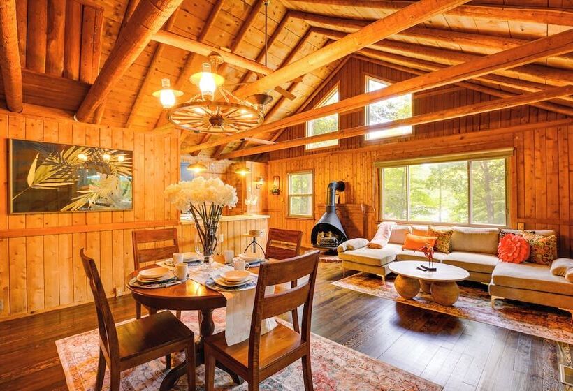 Lakefront Lusby Home W/ Fire Pit: 3 Mi To Beach!