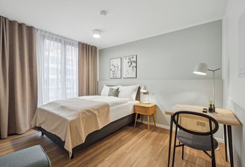 Limehome Memmingen Maximilianstraße