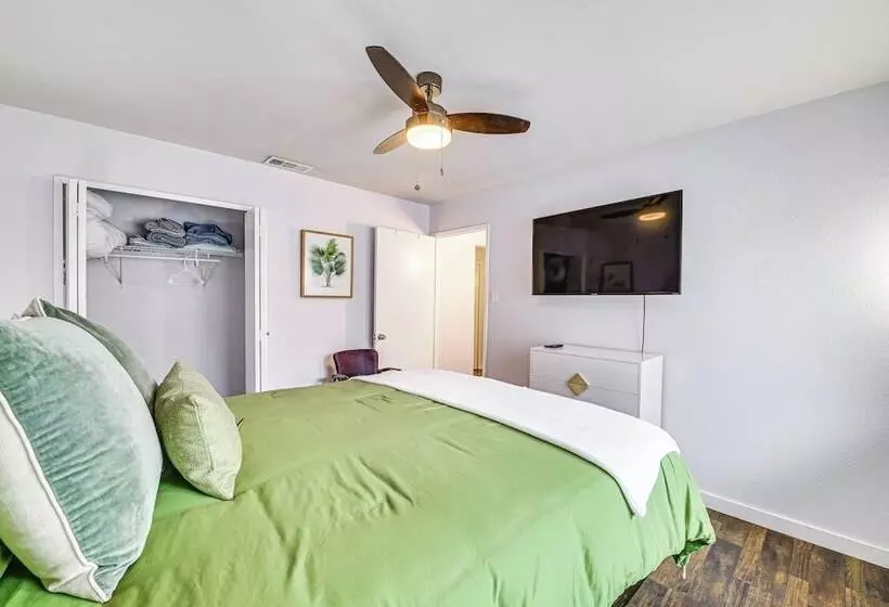 Near Lewisville Lake: Home In The Colony W/ Yard!