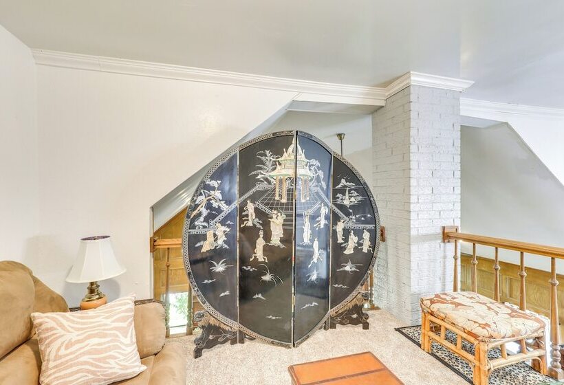 11 Mi To Dtwn: Luxe Home W/ Pool In Fort Worth