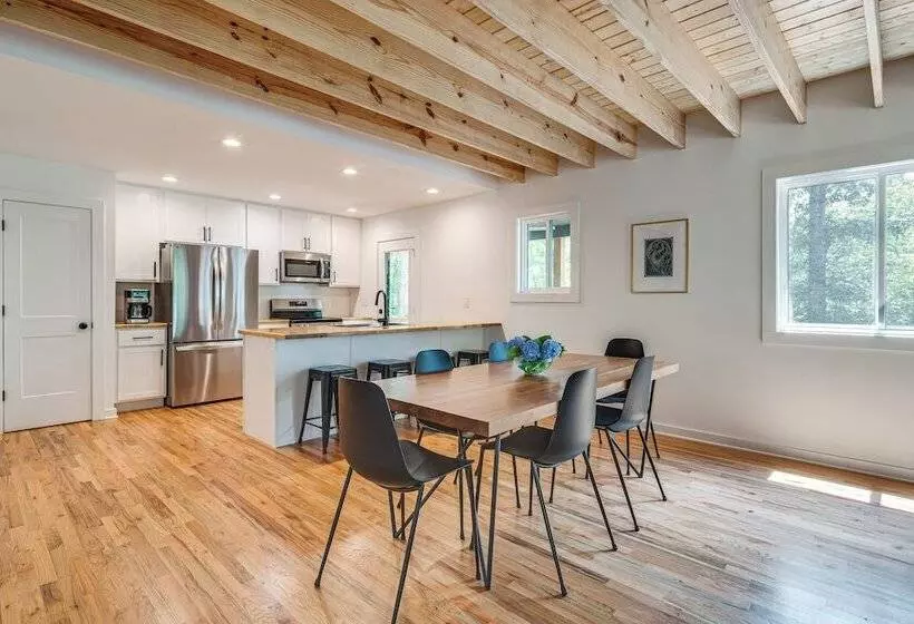 Modern Hiker S Haven W/ Dupont State Forest Views!