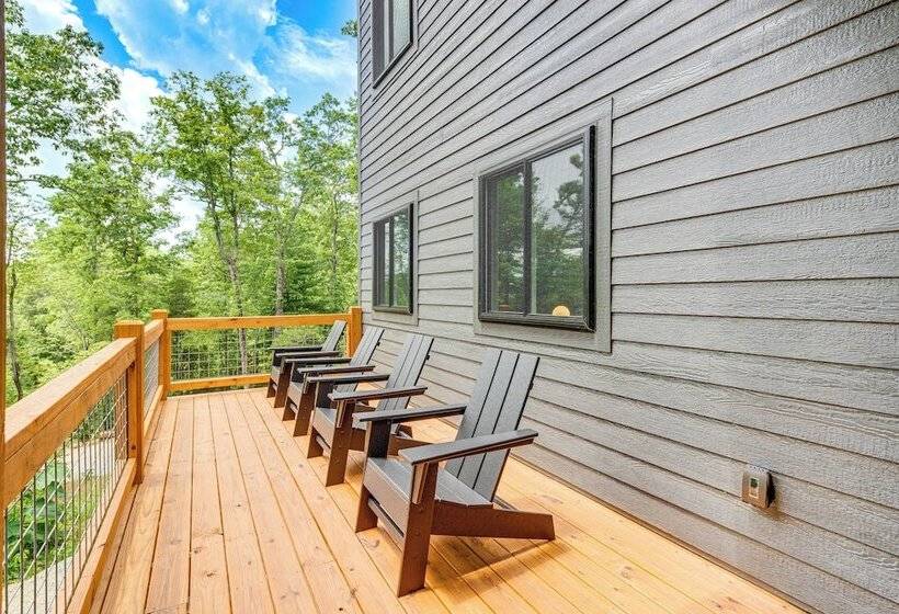 Modern Hiker S Haven W/ Dupont State Forest Views!