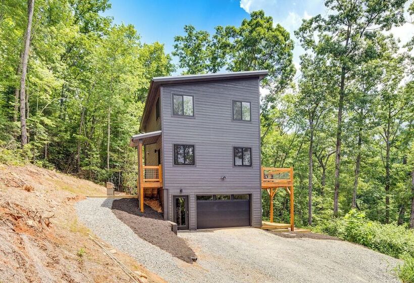 Modern Hiker S Haven W/ Dupont State Forest Views!