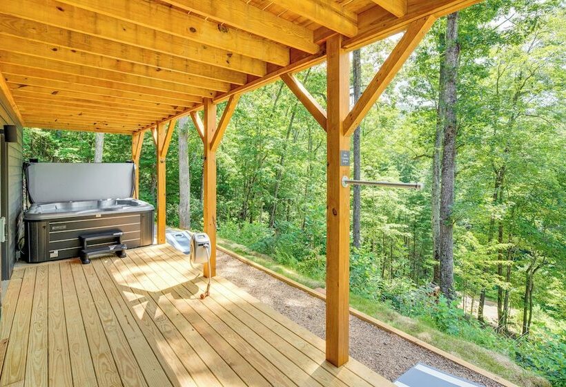 Modern Hiker S Haven W/ Dupont State Forest Views!