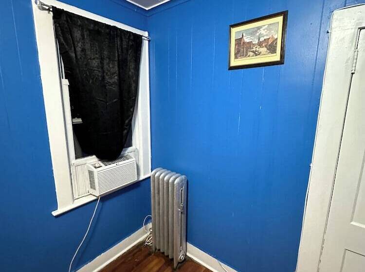 Пансион Fidelia Fuchsite Room, Queen Bed Minutes From Newark Liberty International Airport And Newark Penn S