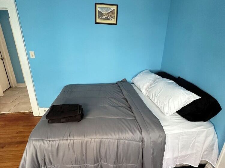 Пансион Fidelia Fuchsite Room, Queen Bed Minutes From Newark Liberty International Airport And Newark Penn S