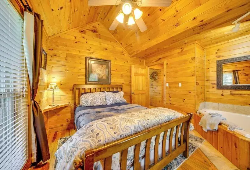Picturesque Oklahoma Cabin On 80 Acres W/ Views!