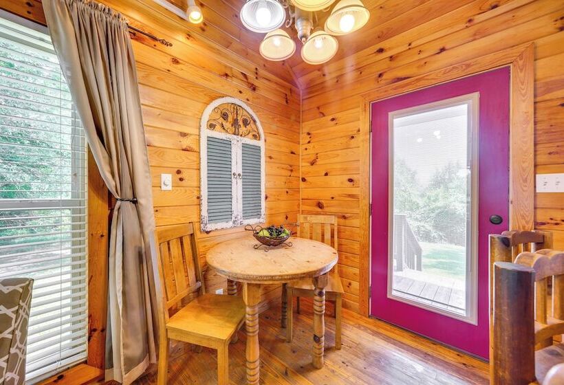 Picturesque Oklahoma Cabin On 80 Acres W/ Views!