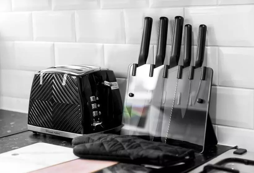 Residenssi The Rock, Solihull Retreat Birmingham Airport