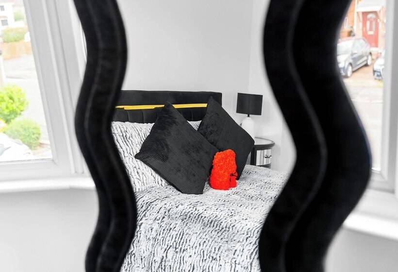 Резиденция The Rock, Solihull Retreat Birmingham Airport