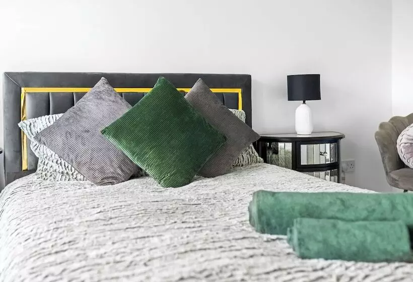 Residenssi The Rock, Solihull Retreat Birmingham Airport