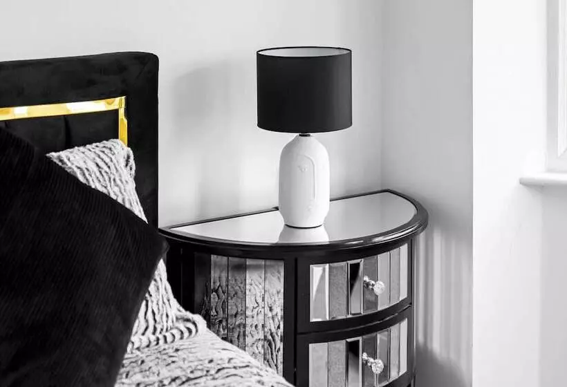 Residenssi The Rock, Solihull Retreat Birmingham Airport