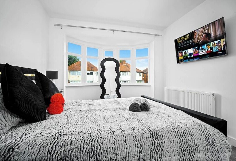 Резиденция The Rock, Solihull Retreat Birmingham Airport