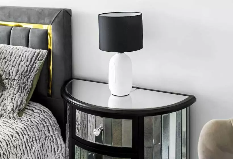 Residenssi The Rock, Solihull Retreat Birmingham Airport