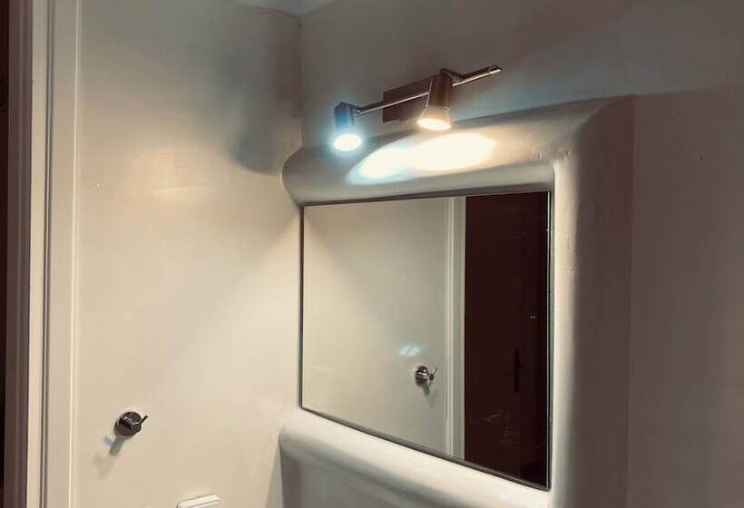 اقامتگاه Tinos Seaside Retreat For 5