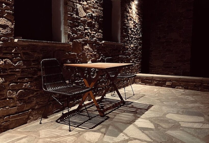 اقامتگاه Tinos Seaside Retreat For 5