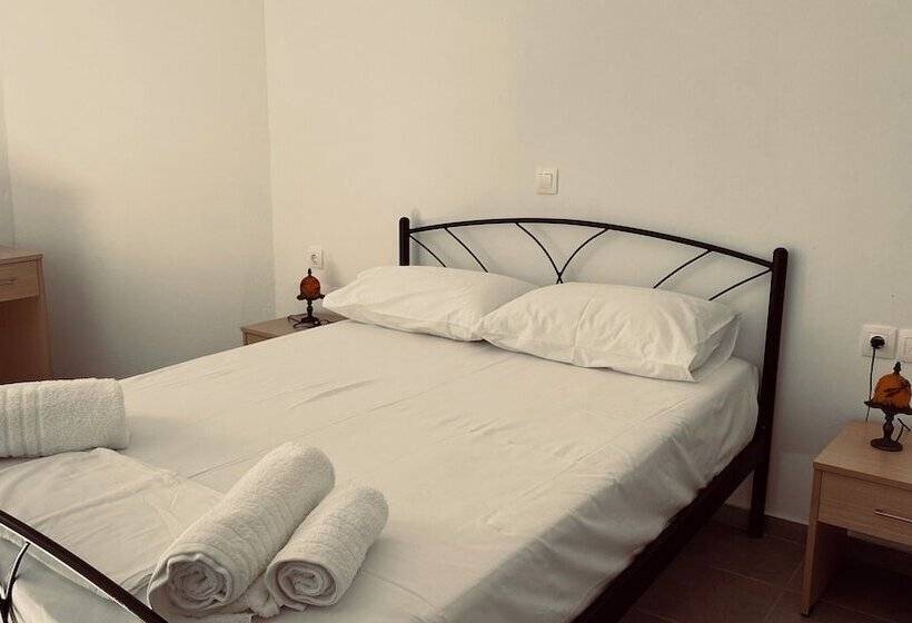 اقامتگاه Tinos Seaside Retreat For 5