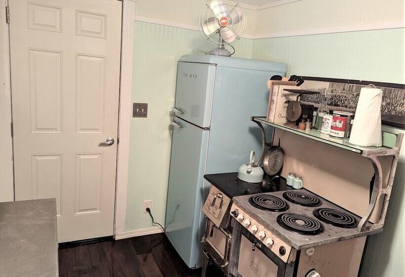 Siltcoos Station Retreats