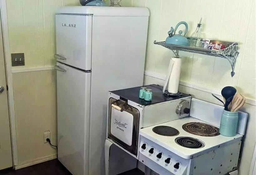 Siltcoos Station Retreats