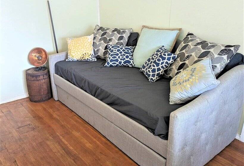 Siltcoos Station Retreats