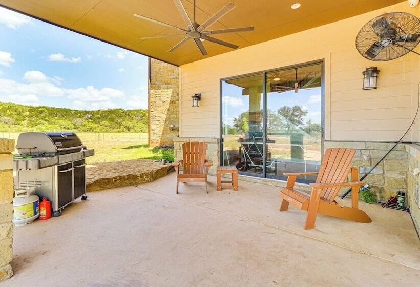 Spacious & Elegant Goldthwaite Escape On 72 Acres!