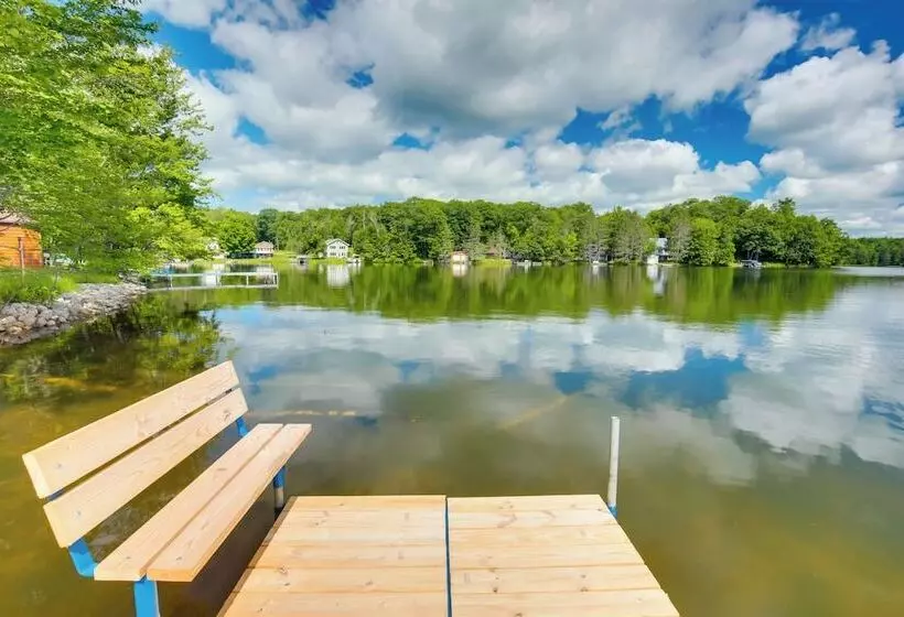 Bearskin Lake Cabin: Fish, Boat & Relax!