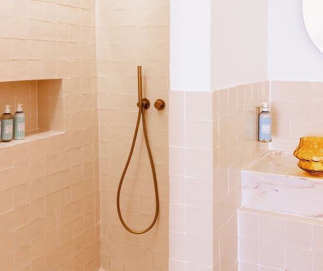 Nocleg ze śniadaniem Amada Moura