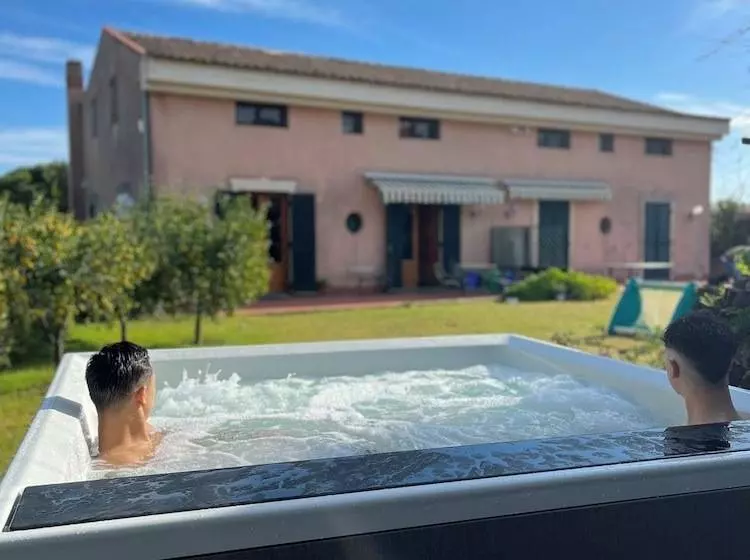 ベッドアンドブレックファースト Villa Milone Etna Country House