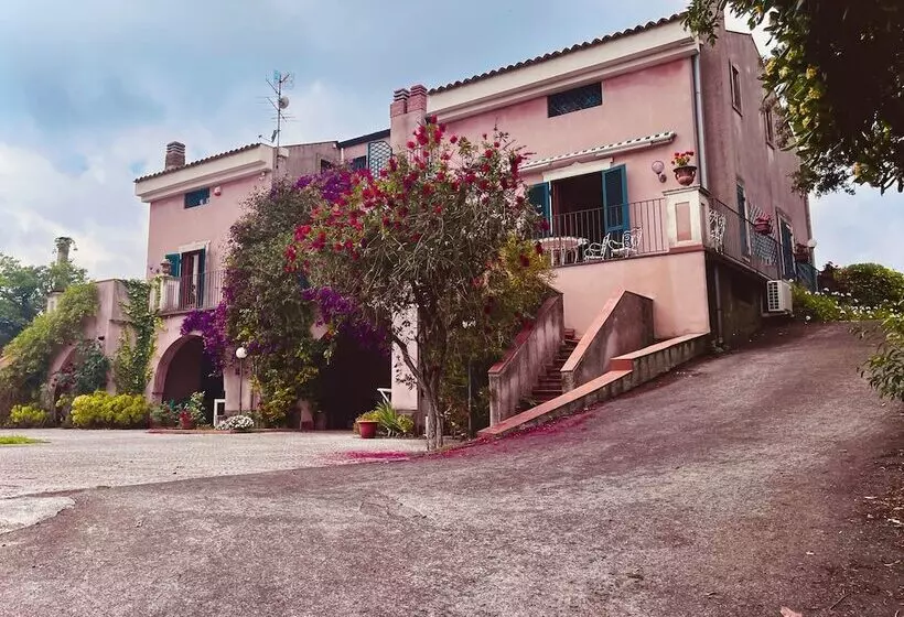 ベッドアンドブレックファースト Villa Milone Etna Country House