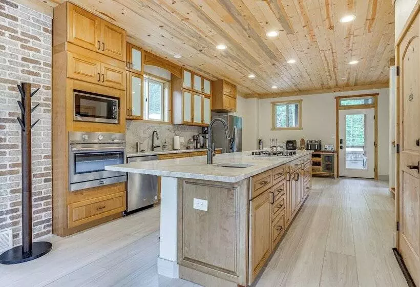 Breckenridge Home W/ Views ~ 8 Mi To Ski Resort