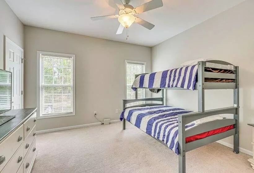 Family Friendly Harrells Home W/ Fire Pit + Kayaks