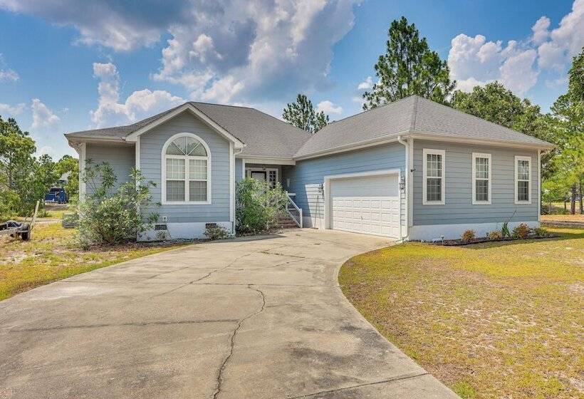 Family Friendly Harrells Home W/ Fire Pit + Kayaks