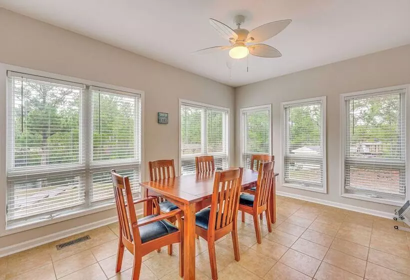 Family Friendly Harrells Home W/ Fire Pit + Kayaks