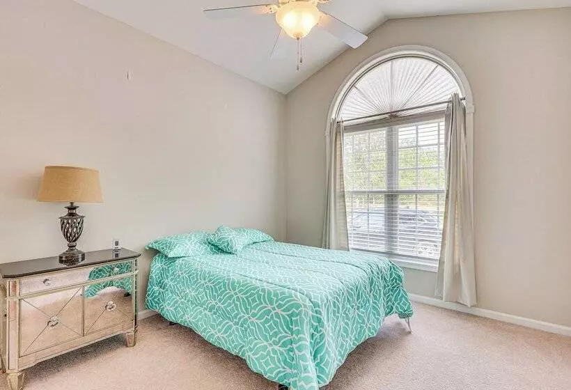 Family Friendly Harrells Home W/ Fire Pit + Kayaks