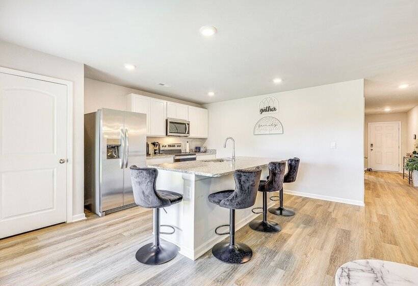 Family Friendly Triana Home Near Redstone Arsenal!