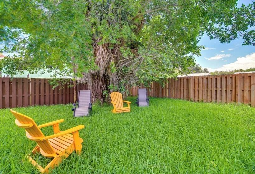 Fort Pierce Home W/ Fenced Yard, Near Beaches