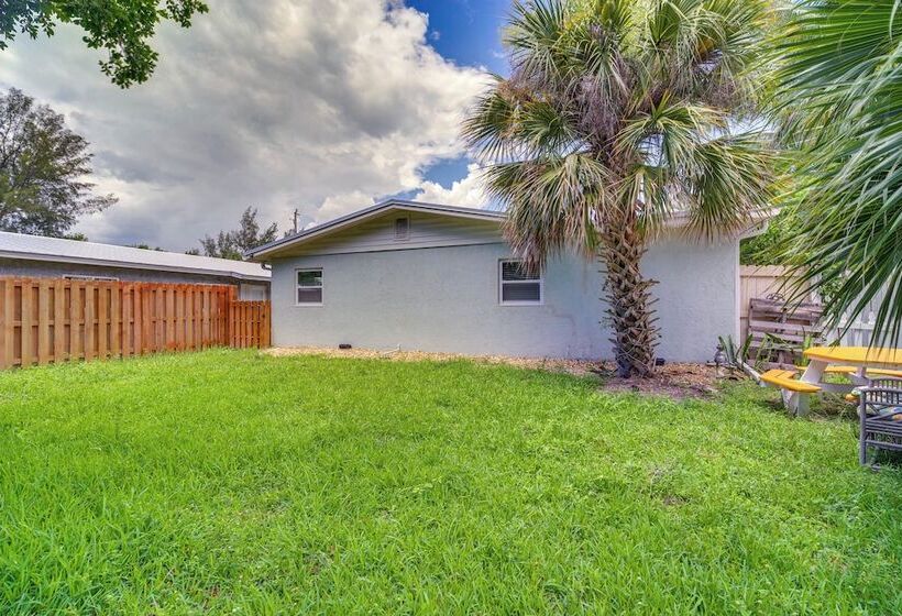 Fort Pierce Home W/ Fenced Yard, Near Beaches
